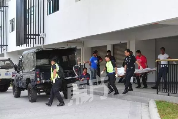 為救2妹沖廚房滅火不果姐姐逃生不慎墜樓身亡