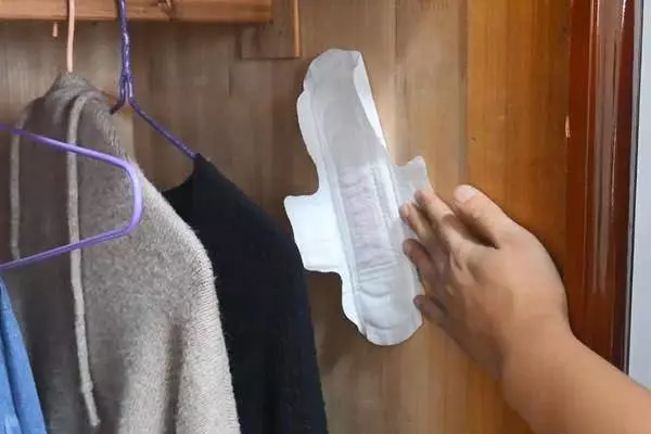 花露水倒衛生巾上,解決了很多家庭主婦的煩惱
