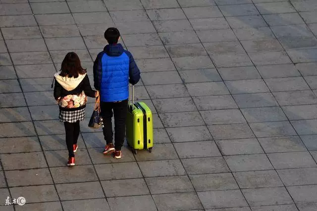 帶懷孕女友回家,全家人喜笑顏開,去了一趟廁所,我決定分手