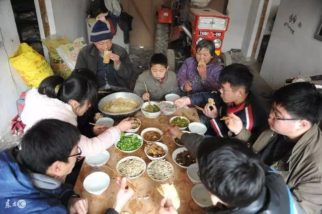 帶懷孕女友回家,全家人喜笑顏開,去了一趟廁所,我決定分手