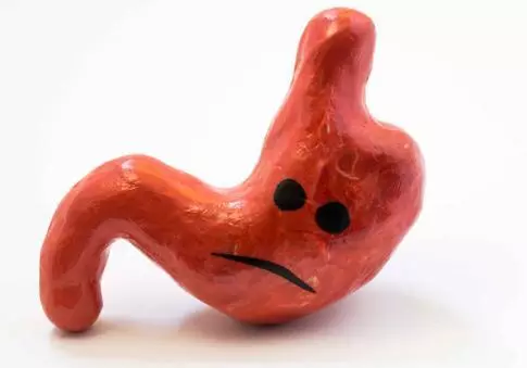 胃癌早期,身體一般會出現這5個異常變化,需多加警惕!