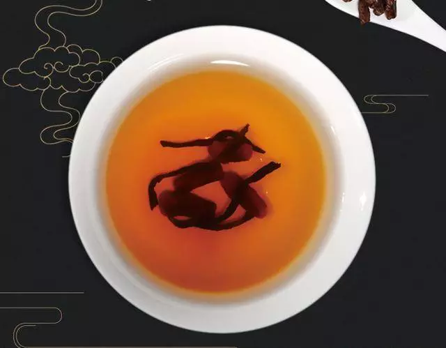 胃癌不痛不癢,發現已是晚期,飯後要留意這4種症狀,關鍵時刻能救命!