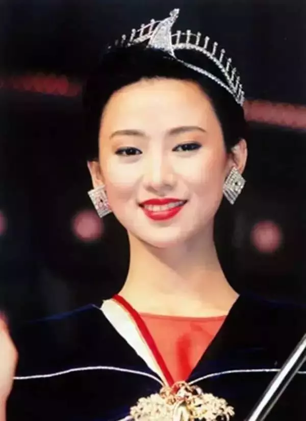她21歲高調嫁富豪,老公卻在13天後暴斃只留下8億遺產....酗酒自殺、再當4年小三與元配成為好友,她的人生驚呆所有人!