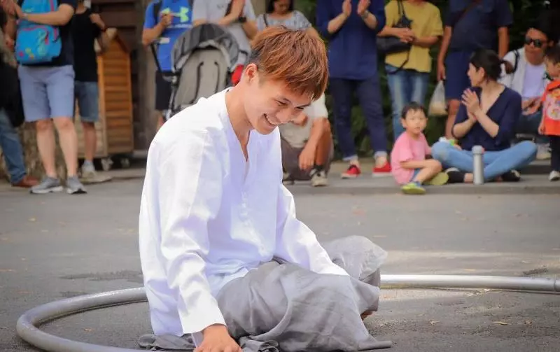 台灣之光!他登上《亞洲達人秀》自豪喊: 我來自台灣 完美呈現「最美人體大環版本」驚艷全世界