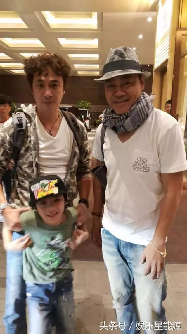 54歲劉青雲近照,從小被父母嫌棄,妻子是工程師,死後遺產會捐贈 !