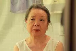 走出喪夫之痛!國寶級演員「梅芳阿姨」82歲不認老 天天一套「健身操」風采依舊