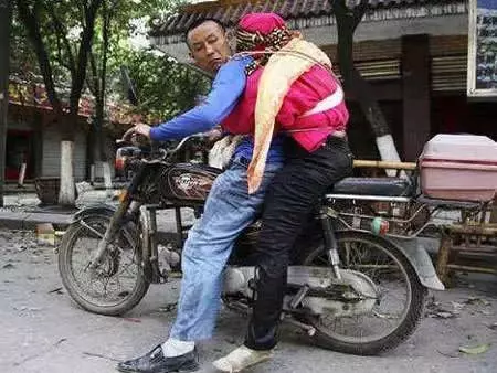 人性與愛心的25張照片,看到第一張就受不了!