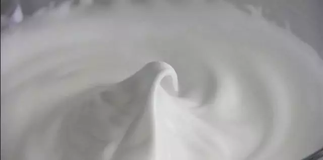 這樣做出來的蛋糕,好看又好吃,兒子特別喜歡,一周准要做上兩次