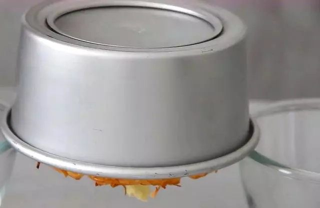 這樣做出來的蛋糕,好看又好吃,兒子特別喜歡,一周准要做上兩次