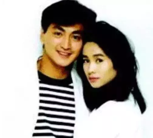 59歲「展昭」何家勁近照:身家過億竟沒結婚?是否還在等她呢?
