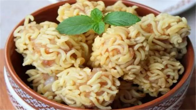 超簡單的快手美食,不僅解饞還有營養,最適合上班族