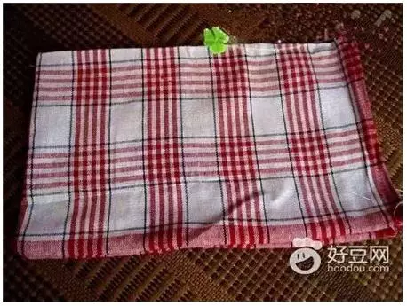 太神了!長年「膝蓋痛」、「腰痛」終於有救了!只要用粗鹽加上「它」,過五分鐘居然就不痛了!快分享給家中長輩!