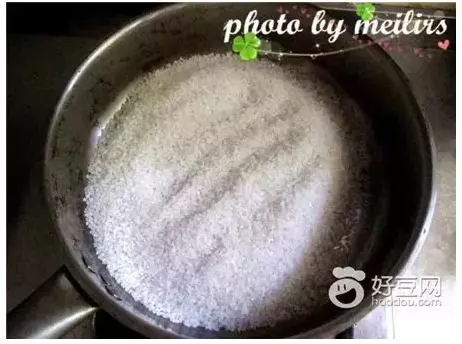 太神了!長年「膝蓋痛」、「腰痛」終於有救了!只要用粗鹽加上「它」,過五分鐘居然就不痛了!快分享給家中長輩!