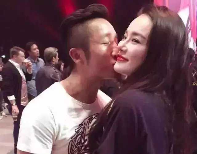 嫁給汪峰的章子怡,這次終於輸了?!