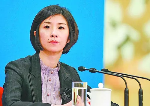 《離騷》也能翻成英文?中國首席美女翻譯官「精準簡潔秒口譯」...網友超佩服