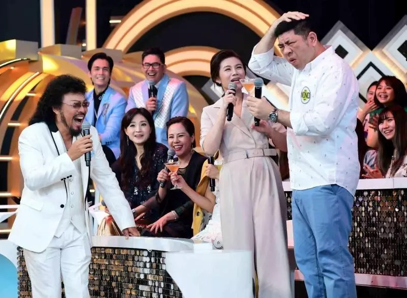 張菲出面點點名:這些女藝人「要上她們太容易」!網友:你曾志偉對照組?