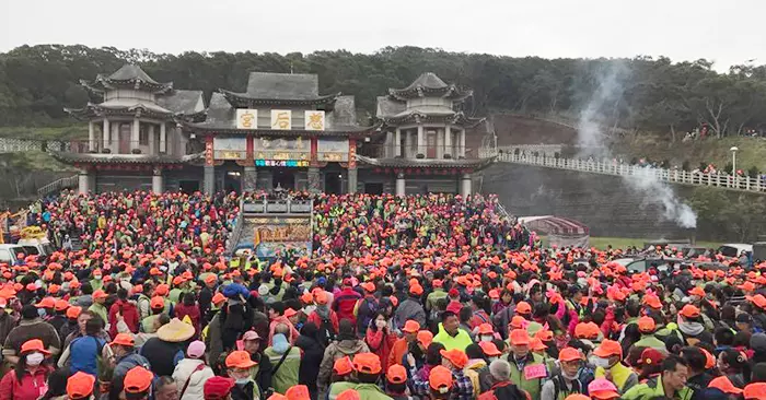 全村跪求「再來走一遭」!白沙屯媽祖顯靈,一個舉動惹村民淚奔,「5年心願」祂聽到了!