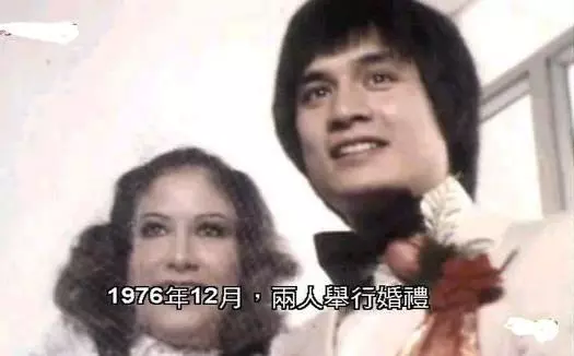 甄妮全家照:曾因太美被勸轉學,守寡35年,31歲女兒酷似丈夫