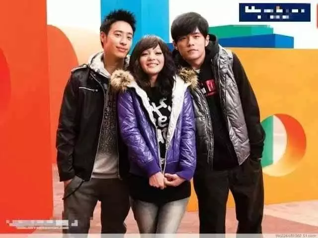 10年前baby與張韶涵合影曝光,網友:難怪她不承認這件事