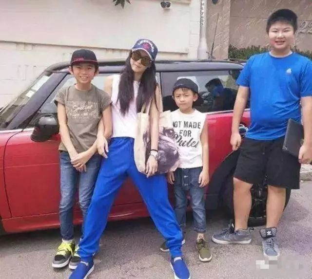 Lucas身高超越張柏芝,網友:比謝霆鋒有優勢!
