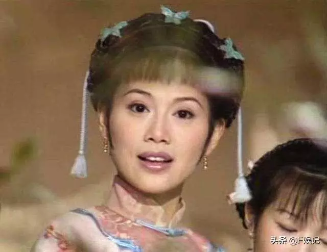 這位古裝美人曾因財困捨不得買衣服,現在身家過億買名牌不手軟!