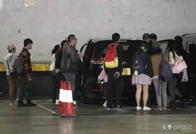 這位古裝美人曾因財困捨不得買衣服,現在身家過億買名牌不手軟!