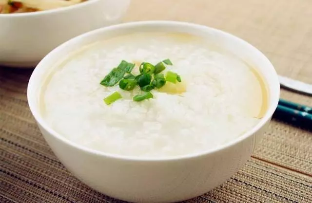 喝白粥到底是養胃還是傷胃?醫生告訴你實情,大多數人都喝錯了