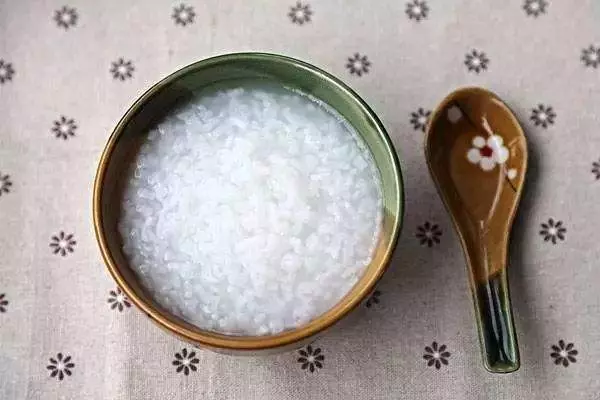 喝白粥到底是養胃還是傷胃?醫生告訴你實情,大多數人都喝錯了