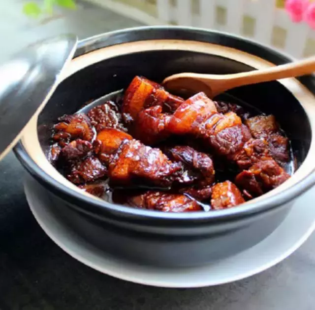 蒸出來的紅燒肉,吃過就不想再吃炒的了!
