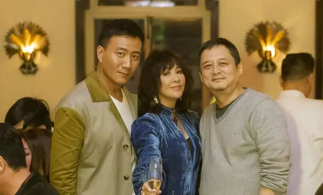 53歲劉嘉玲同框64歲林青霞,劉嘉玲因1個原因不及林青霞