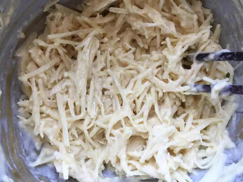 這麼做土豆上桌瞬間被搶光---土豆絲餅