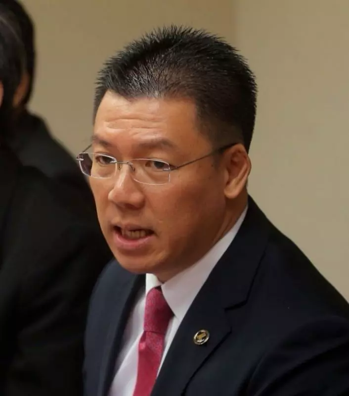 巫青團長玩火了！警告林冠英 倪可敏！竟拿513事件來喊話？！