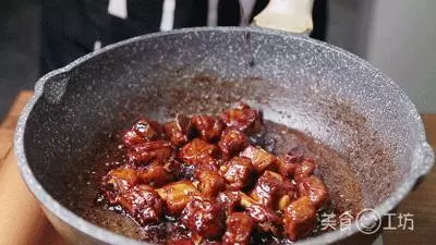 懶人版糖醋排骨,不油炸不焯水,煮一煮就好吃到爆