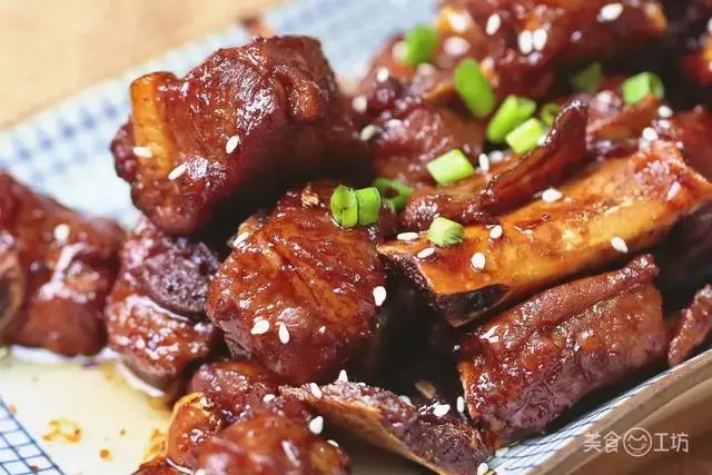 懶人版糖醋排骨,不油炸不焯水,煮一煮就好吃到爆