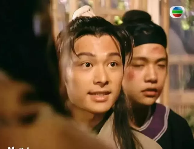 還記得TVB版少年張無忌嗎?息影做保險業,現又成為車仔面老闆!