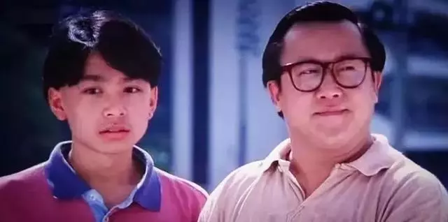 還記得TVB版少年張無忌嗎?息影做保險業,現又成為車仔面老闆!