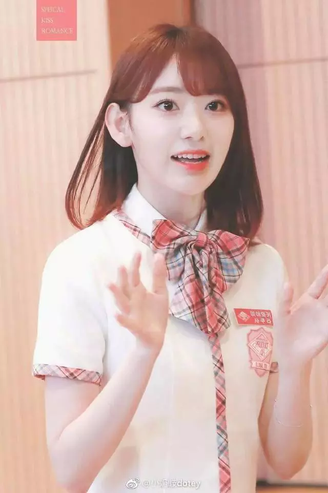 櫻花妹子宮脇咲良韓國出道,換上韓系妝容與時裝不一樣的氣質美