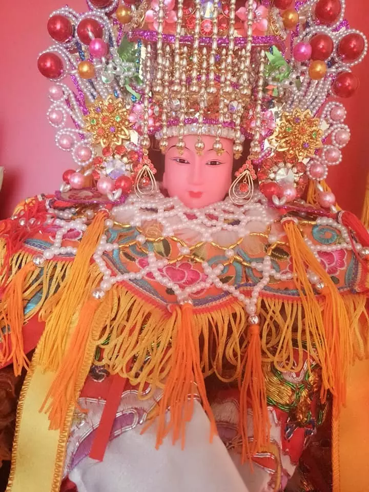 5歲女兒快不行了!母親「淚崩磕頭求媽祖」救孩子 媽祖收當乾女兒「顯靈出手救她」最後真的醒了