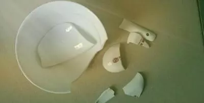 懷孕時老公幫我做飯,婆婆搶過我的碗砸了,一小時後她進了醫院