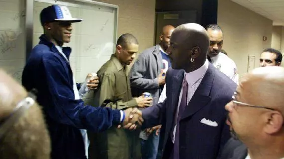 ESPN統計了這些年喬丹對詹姆斯的評價,態度轉變實在太大!這才是對詹皇最公正誇獎! -