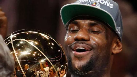 ESPN統計了這些年喬丹對詹姆斯的評價,態度轉變實在太大!這才是對詹皇最公正誇獎! -