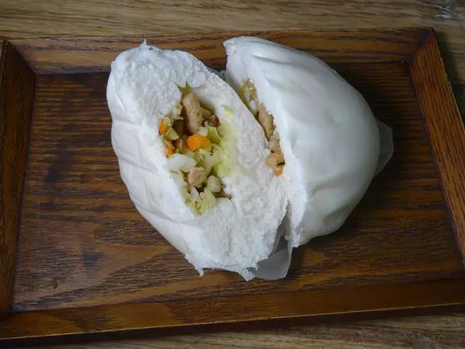 楊記高麗菜包、香菇素筍包料多味美