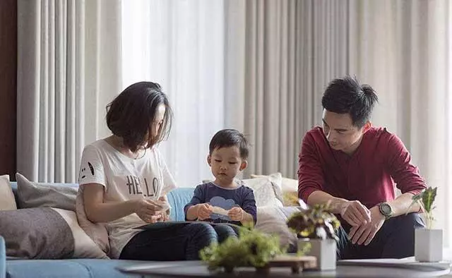 你給孩子穿的衣服,決定他的氣質和未來,父母必知