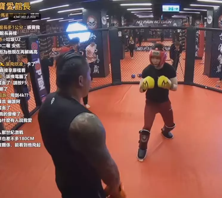 狄鶯要哭了!孫安佐單挑館長完整版... 神速出腳「五分鐘被揍暈」:這腳斷了吧?(影)