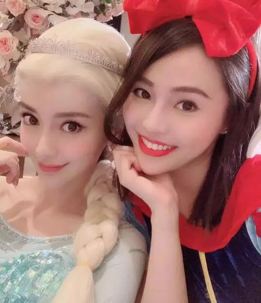 Angelababy30歲生日宴「扮女王」手上「這個細節」曝光她與黃曉明感情現狀