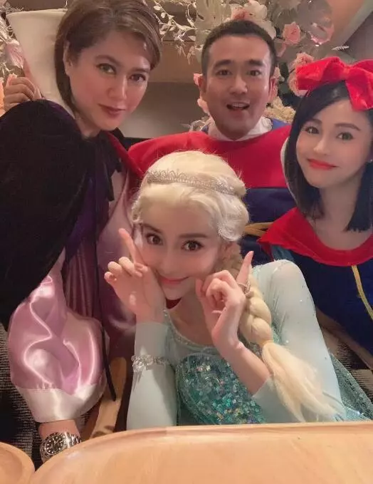 Angelababy30歲生日宴「扮女王」手上「這個細節」曝光她與黃曉明感情現狀