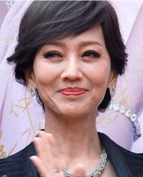 寧靜曝「不老女神」真面目:凍齡全是假象,洗完臉都是黃臉婆!