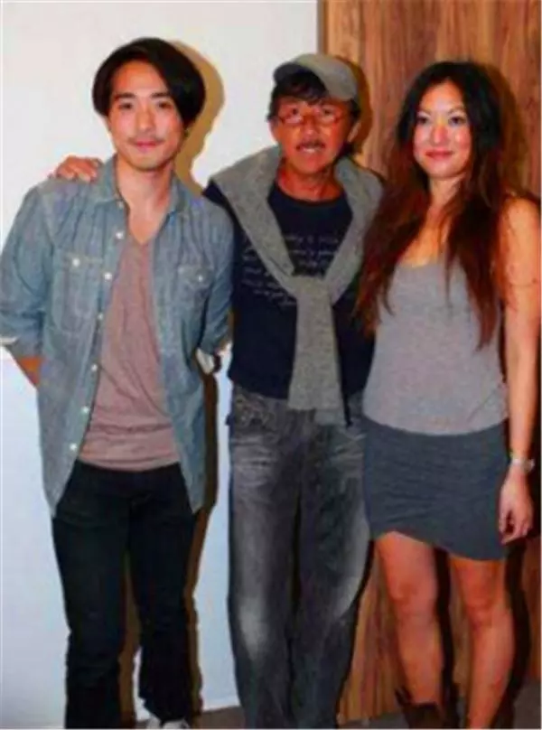 57歲葉倩文全家近照曝光,老公林子祥70仍是活龍,唯一女兒長成這樣!