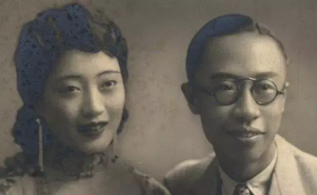 女子拿金釵鑒寶,問及父親說是環衛工,專家趕忙上前詢問:您母親是?