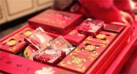 女方父母陪嫁1618萬, 男子喜出望外看到新娘後悔了!